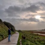 The Korean Secret to Staying Young? A Doctor’s Simple ‘Walk, Read, Empty’ Method