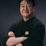 Baek Jong-won is Back! Netflix’s Hit Cooking Show ‘Black-and-White Chef’ Season 2 is Here!