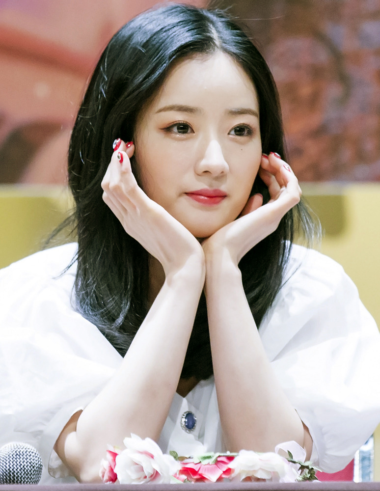 Apink’s Bomi is Getting Married to Producer Rado After 9 Years!